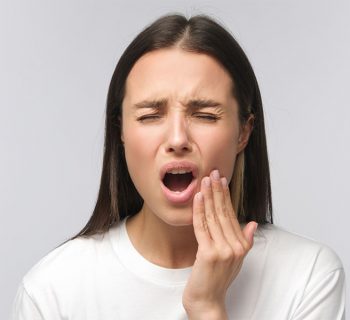 WHAT IS A DENTAL EMERGENCY?