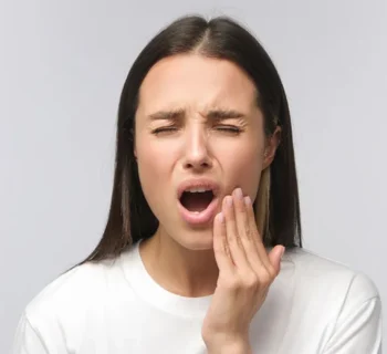 WHAT IS A DENTAL EMERGENCY?