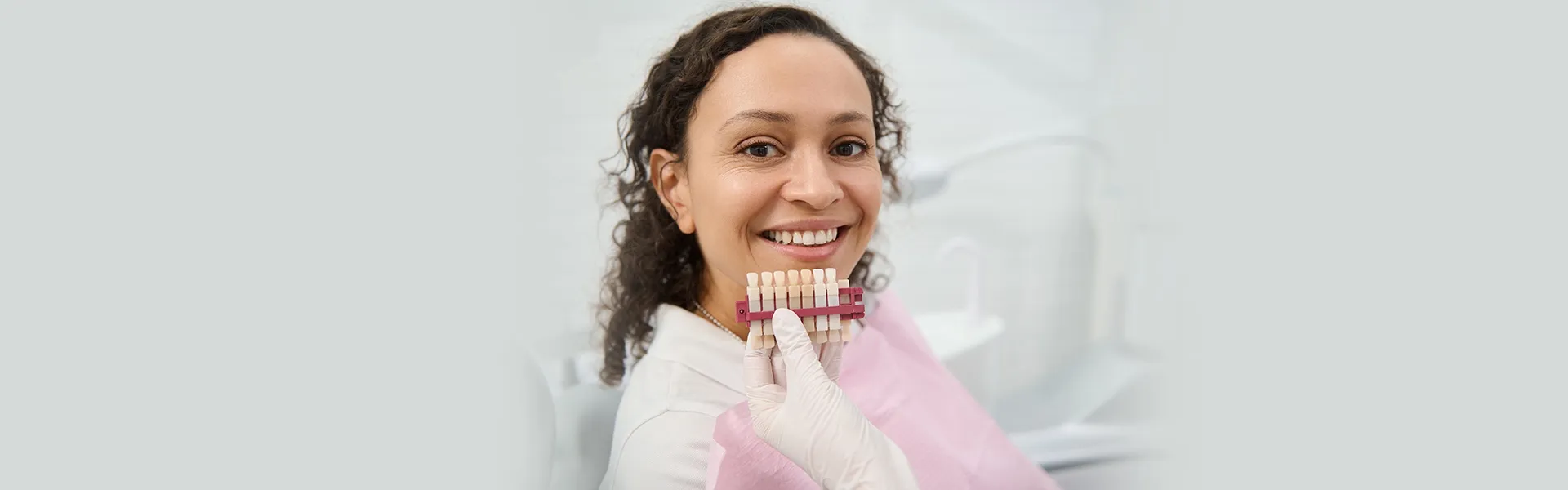 Do Veneers Go Under the Gum?