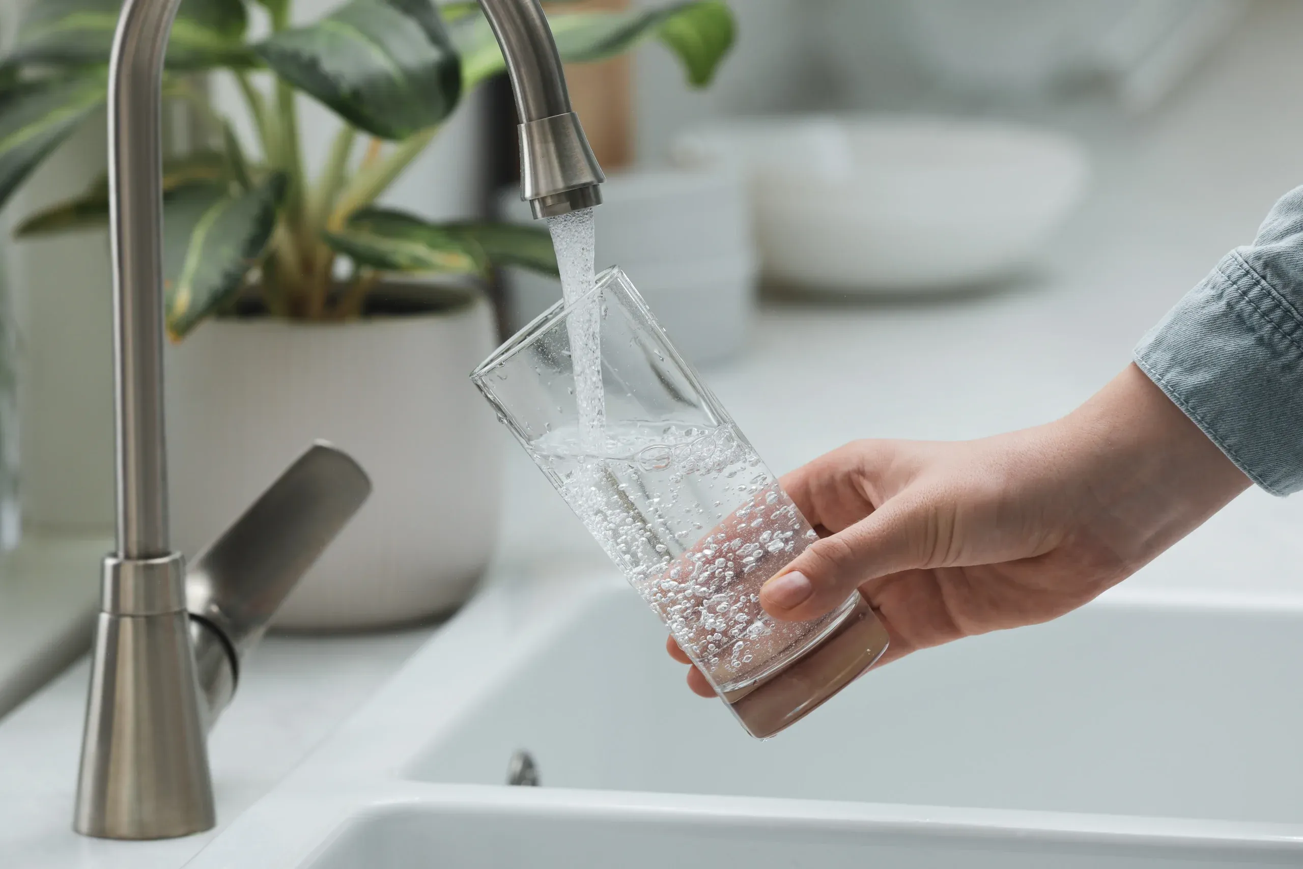 Does Fluoride in Tap Water Actually Matter? What the Research Says